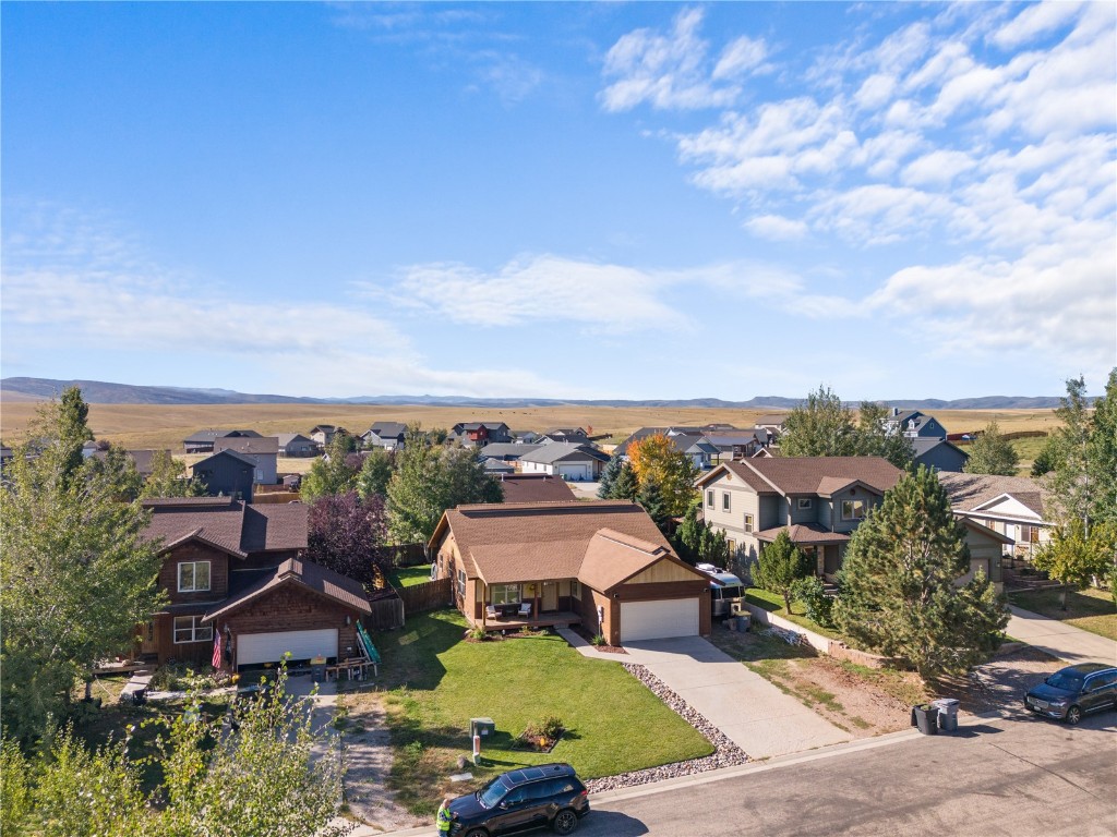 348 Honeysuckle DRIVE