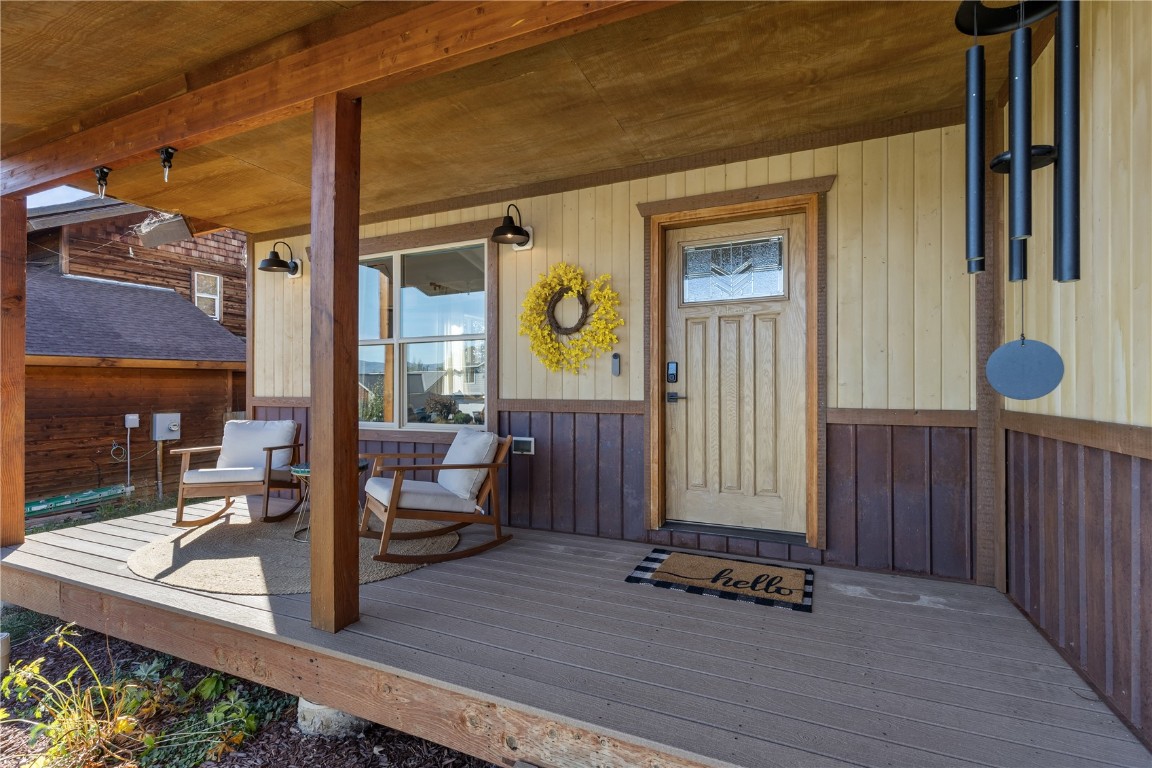 348 Honeysuckle DRIVE