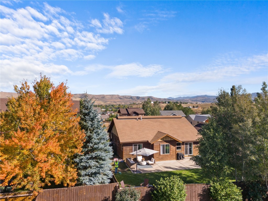 348 Honeysuckle DRIVE