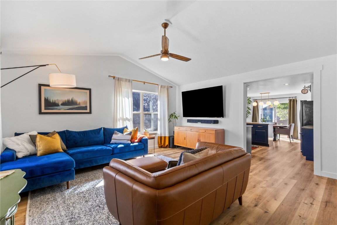 348 Honeysuckle DRIVE
