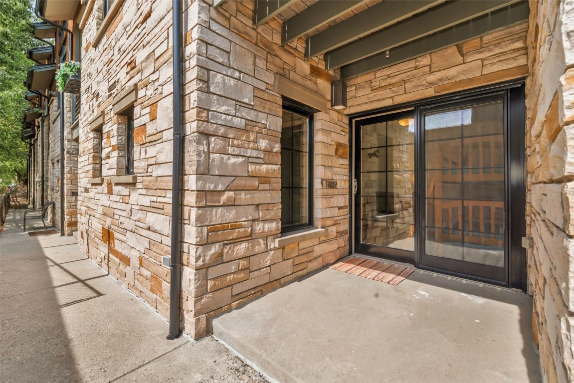 45 6th STREET 2