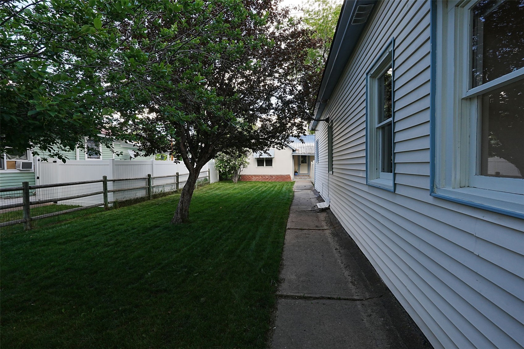 573 Taylor STREET