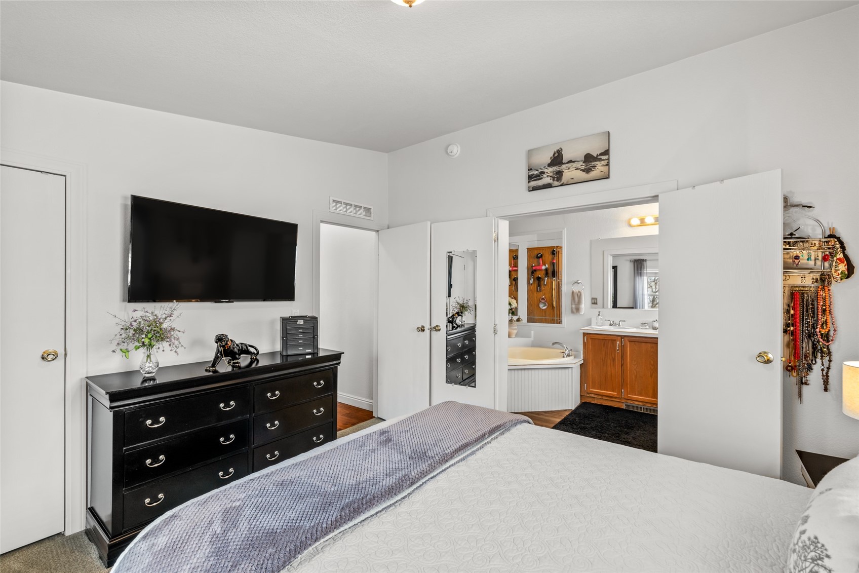 1423 Blake LANE