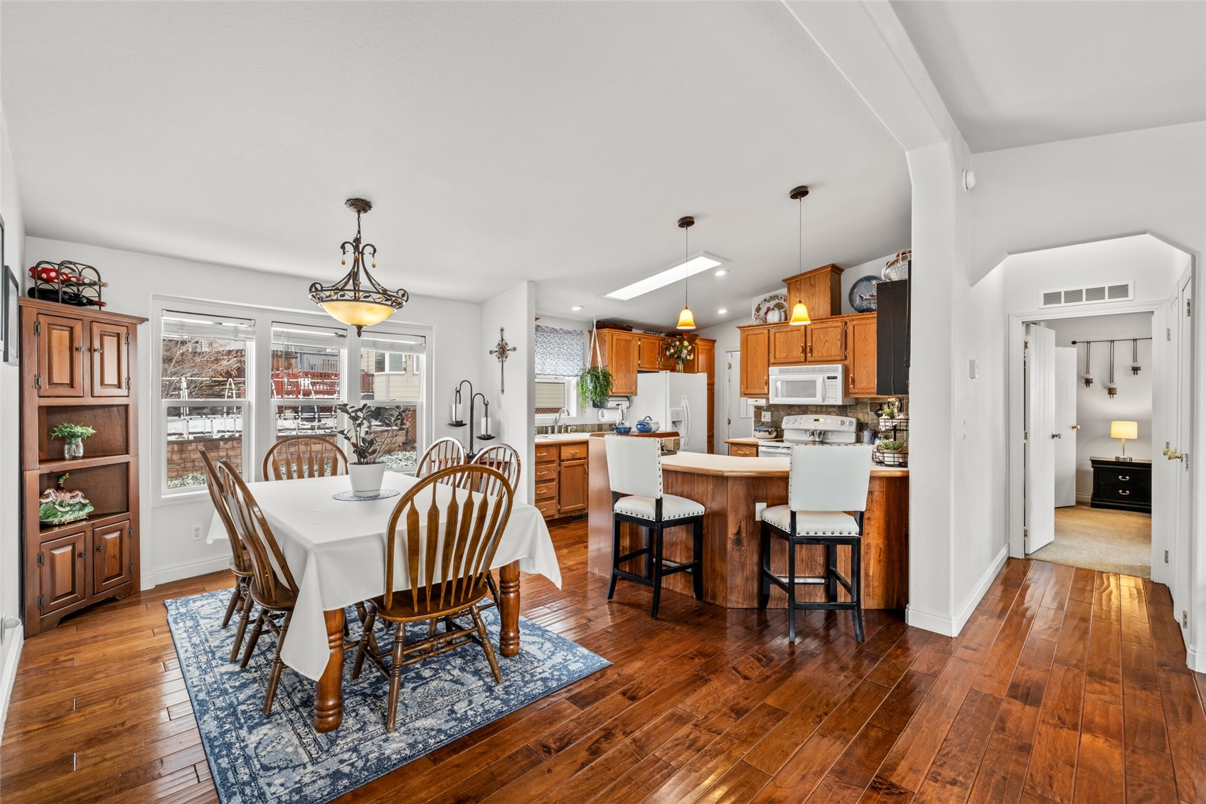 1423 Blake LANE