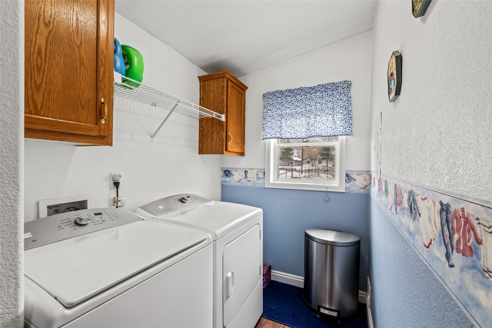 1423 Blake LANE
