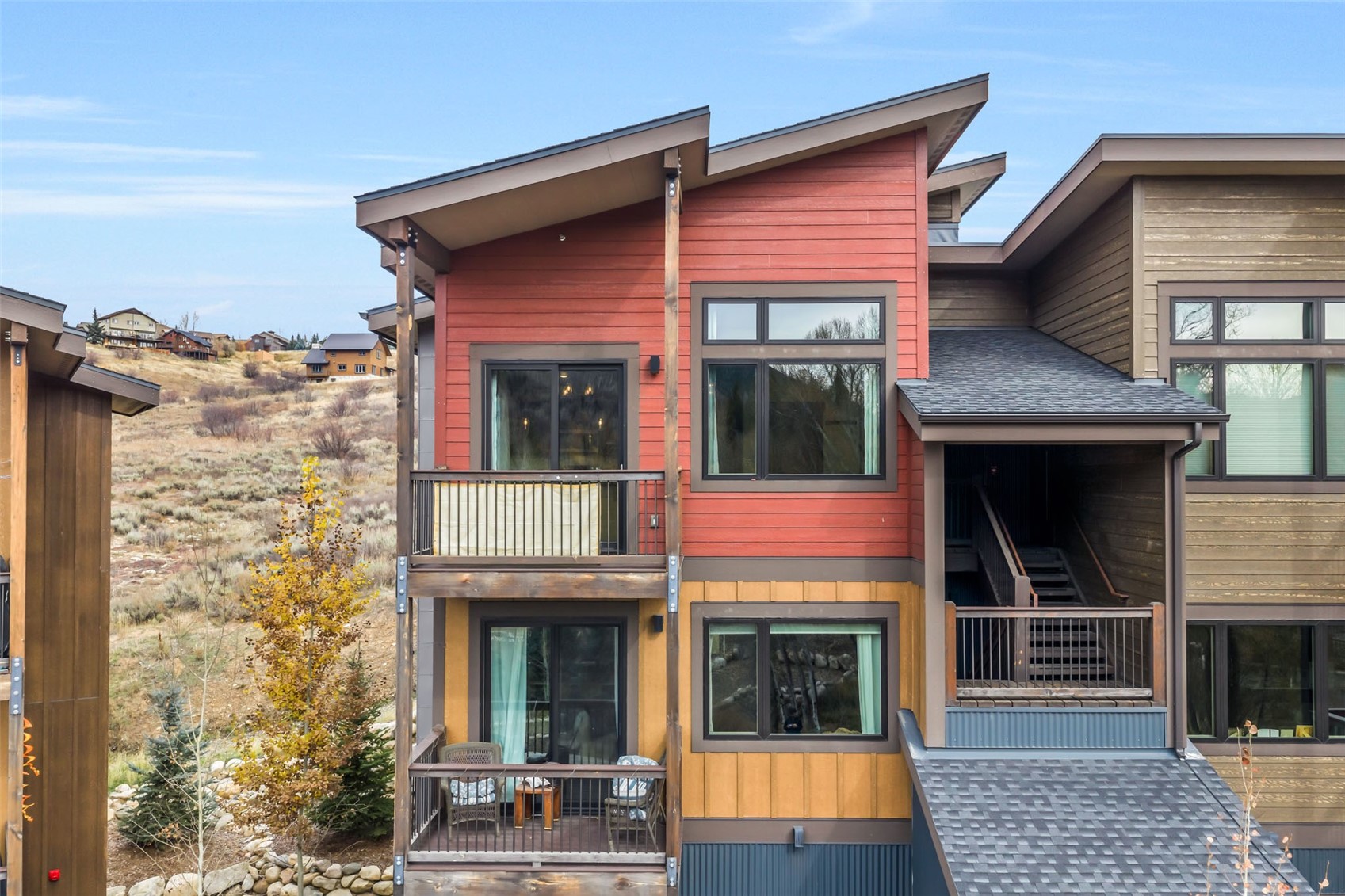 320 Fox Springs CIRCLE 301