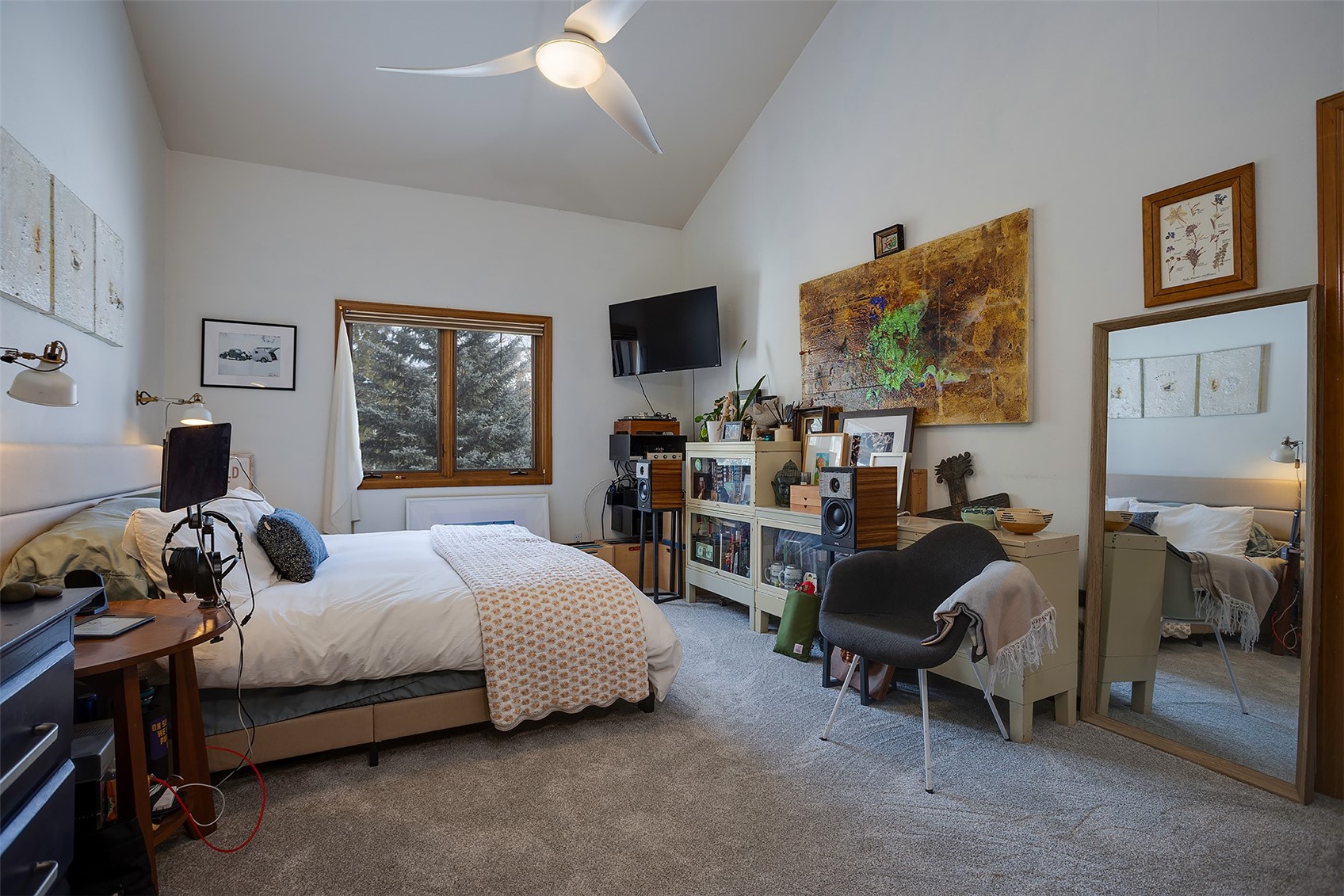 460 Ore House Plaza 301