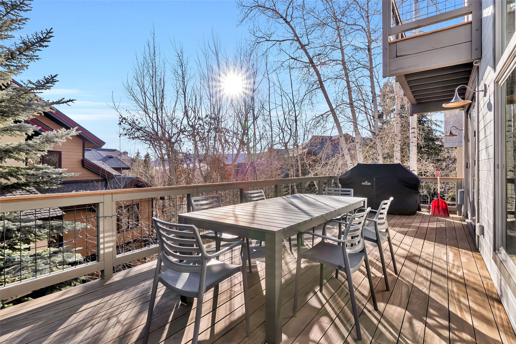2625 Windward WAY