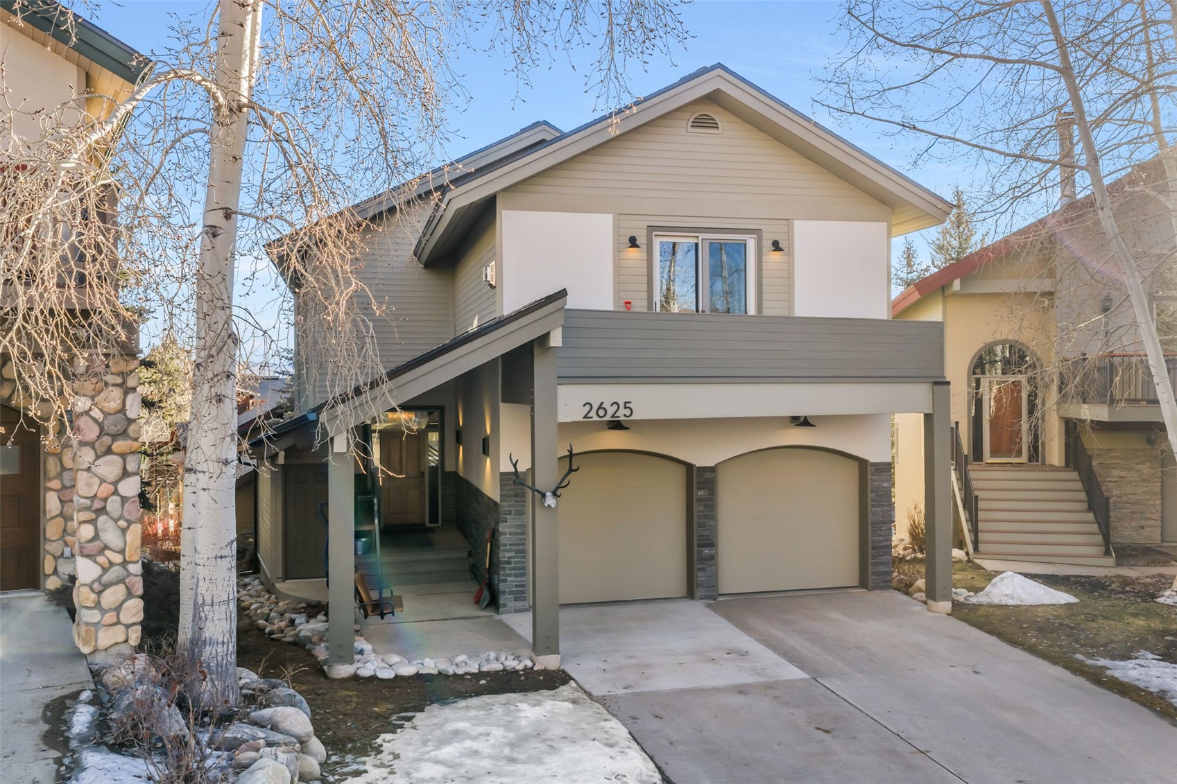 2625 Windward WAY