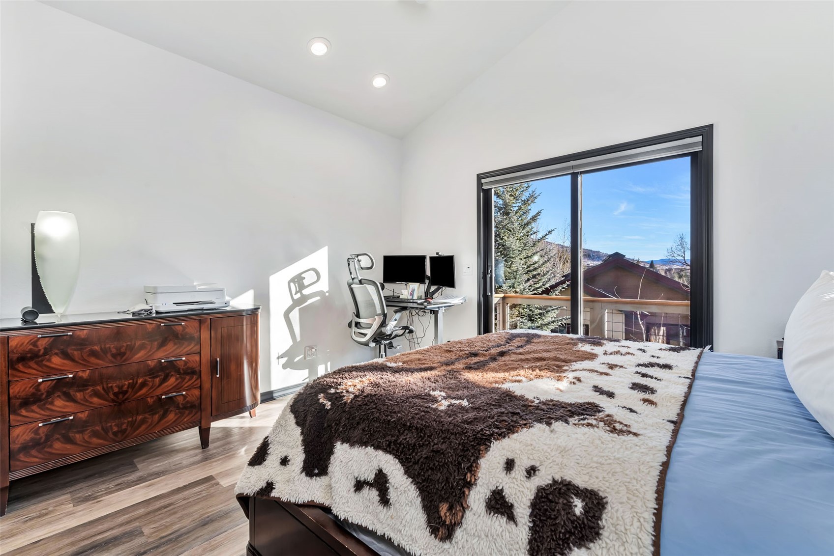 2625 Windward WAY