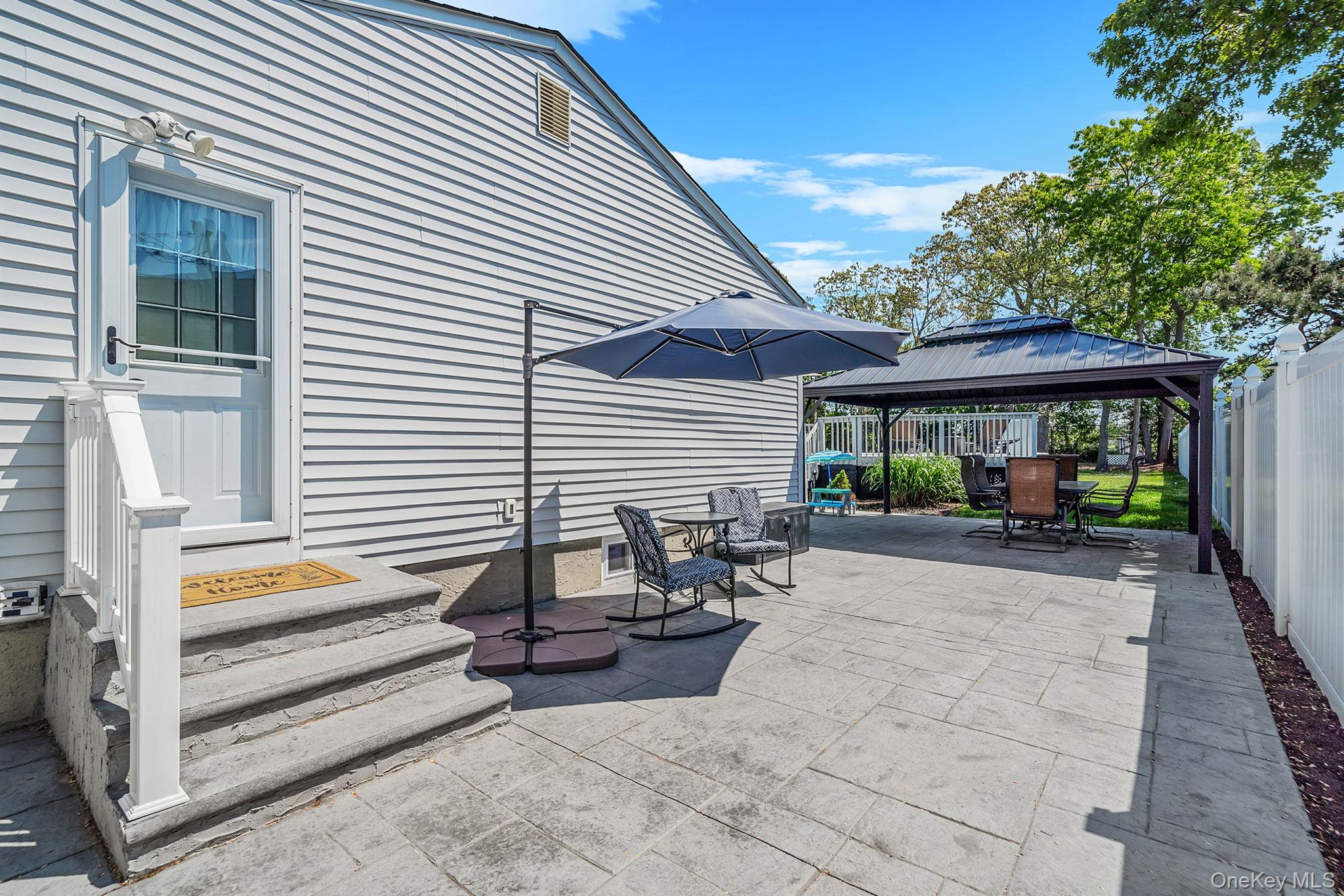 121 Selden Boulevard