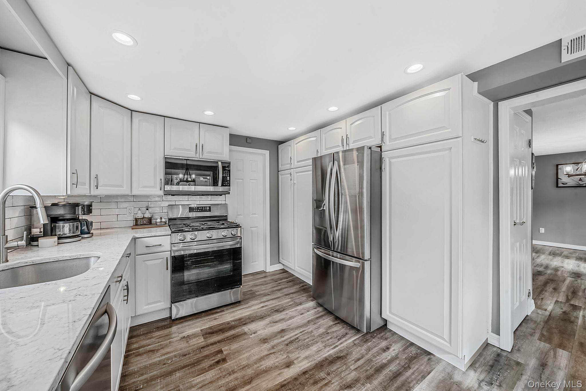 71 Colony Road
