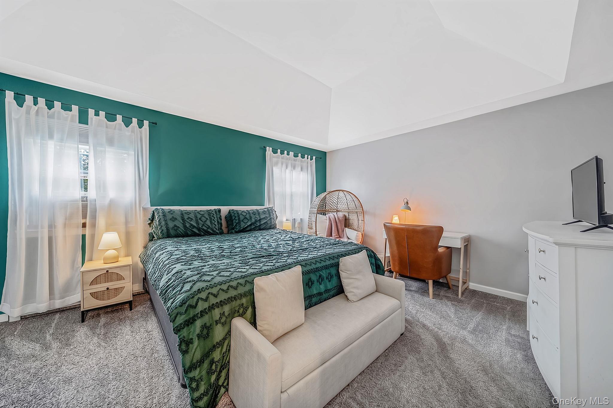 2 Ithaca Avenue