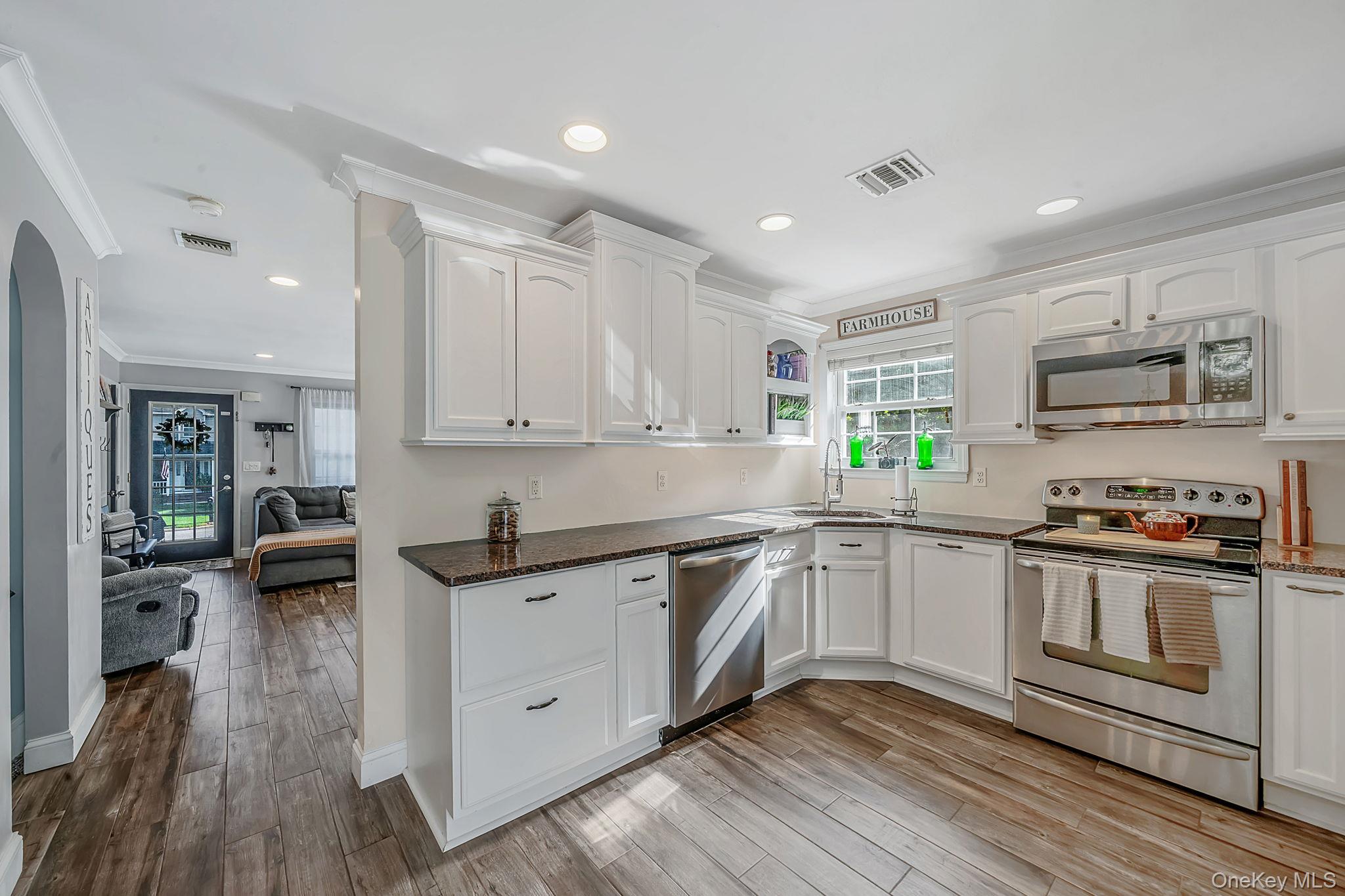 2 Ithaca Avenue