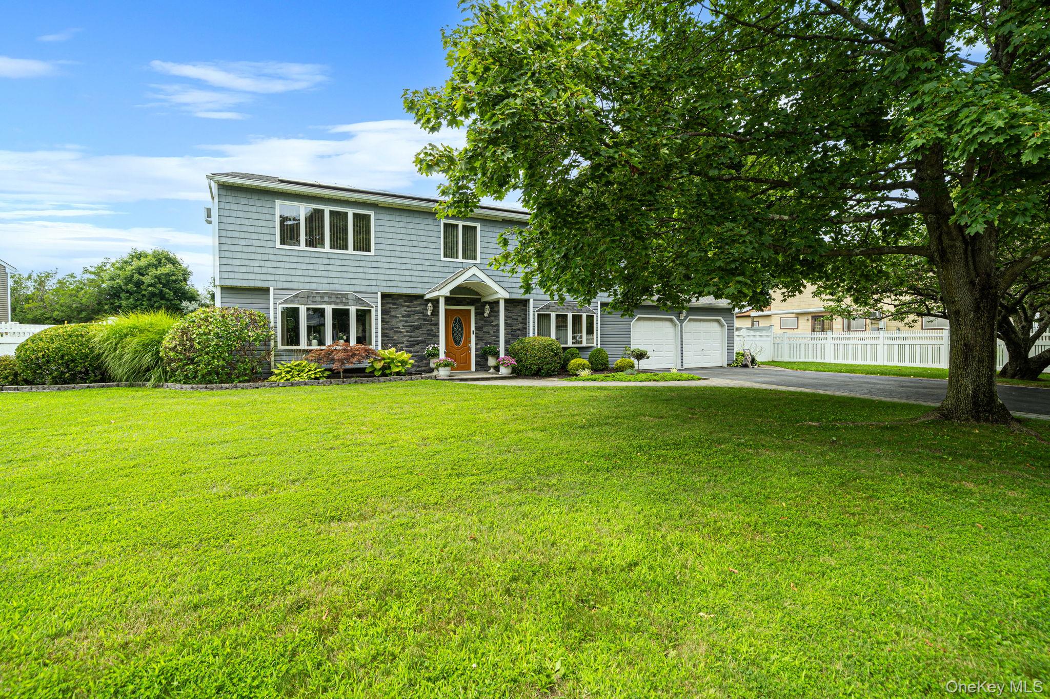 4 Loma Street