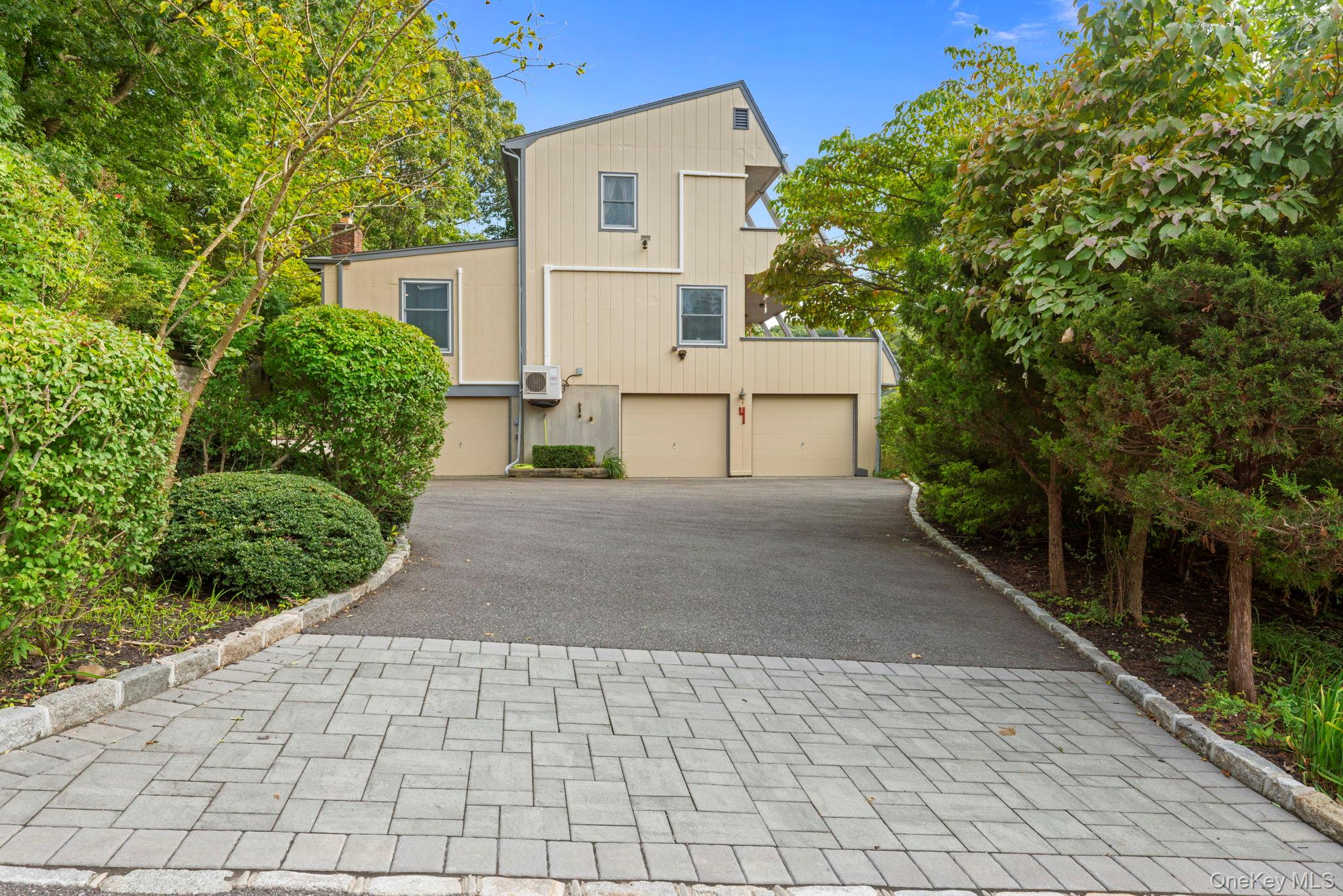 4 Hill Dale Avenue