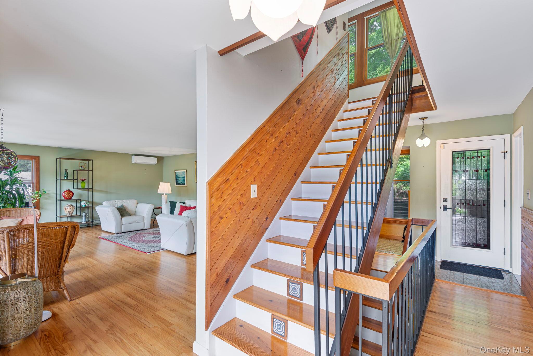 4 Hill Dale Avenue