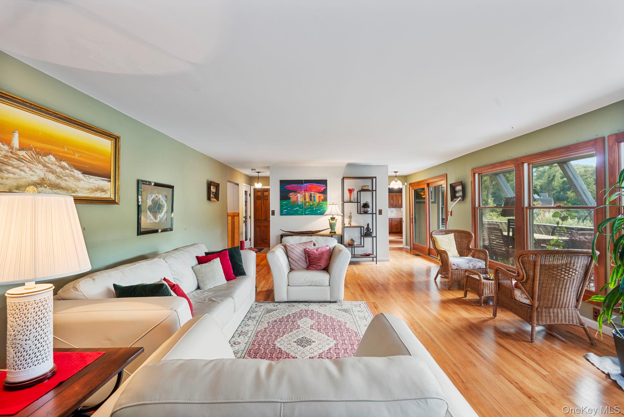 4 Hill Dale Avenue