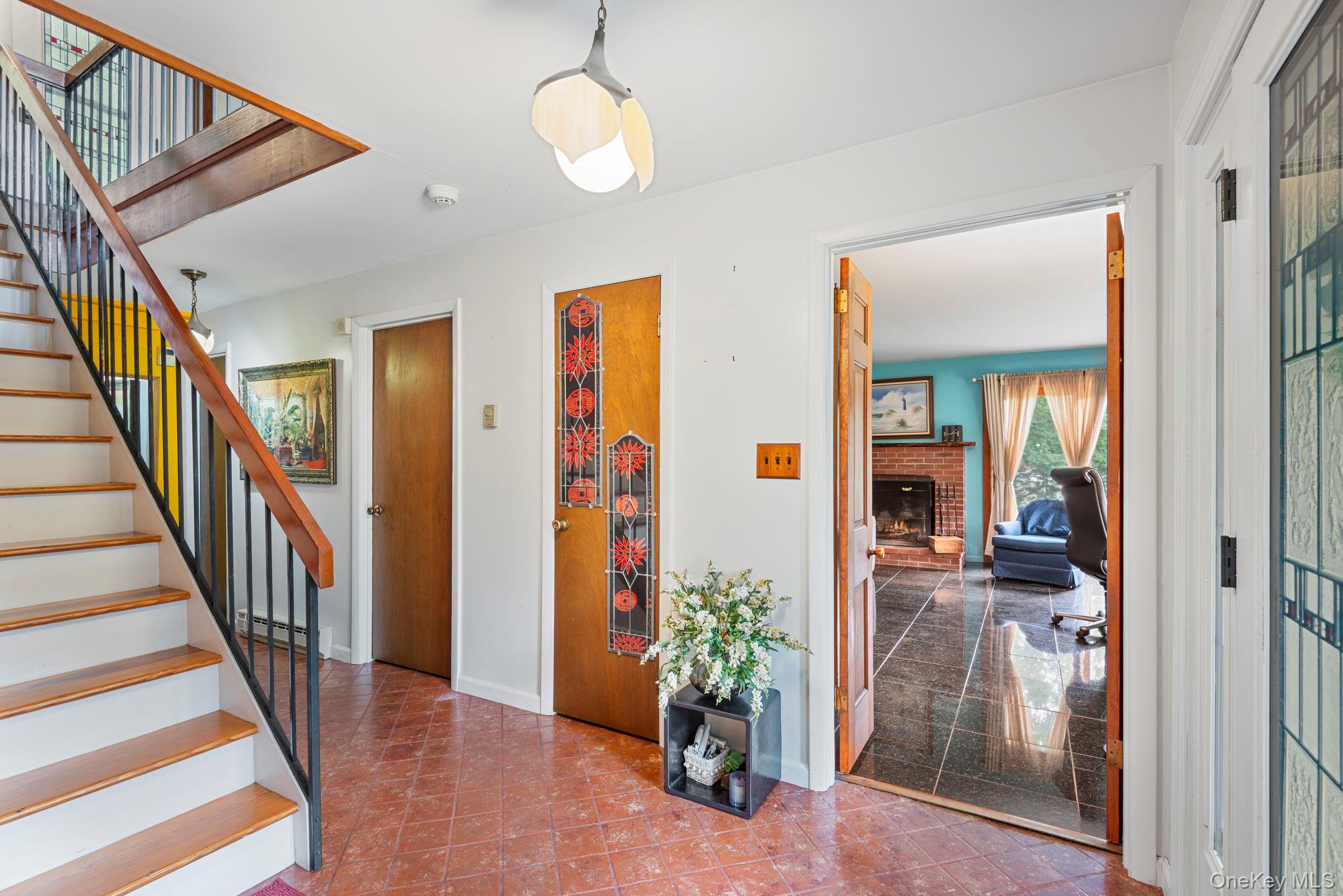 4 Hill Dale Avenue
