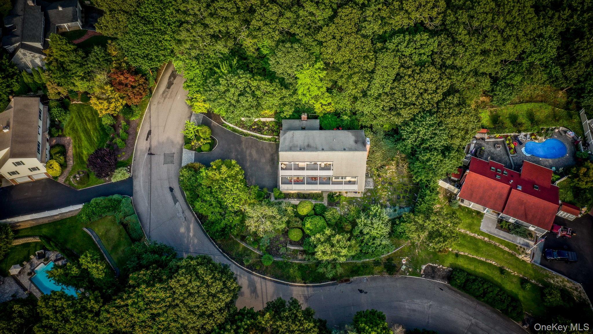 4 Hill Dale Avenue