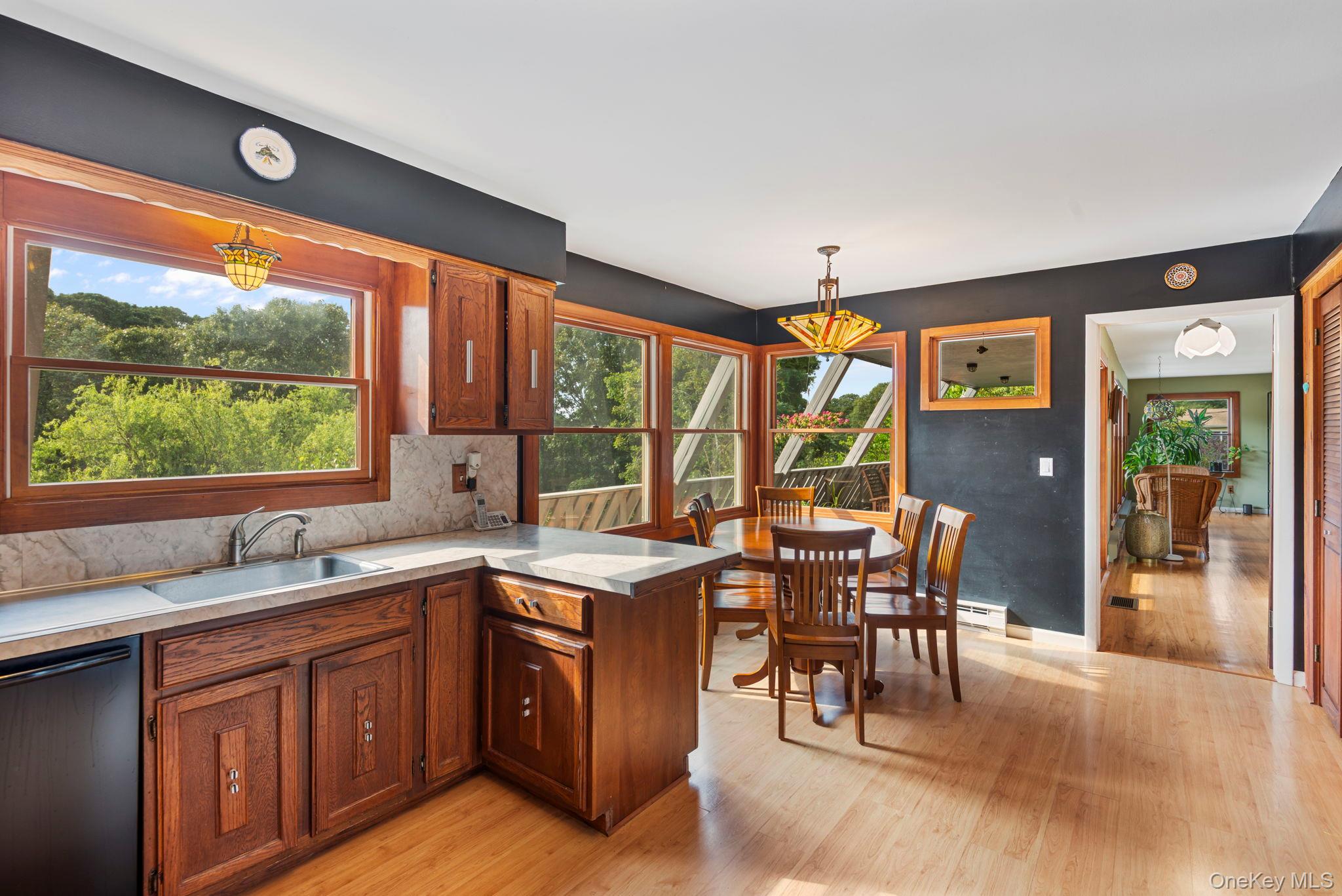 4 Hill Dale Avenue