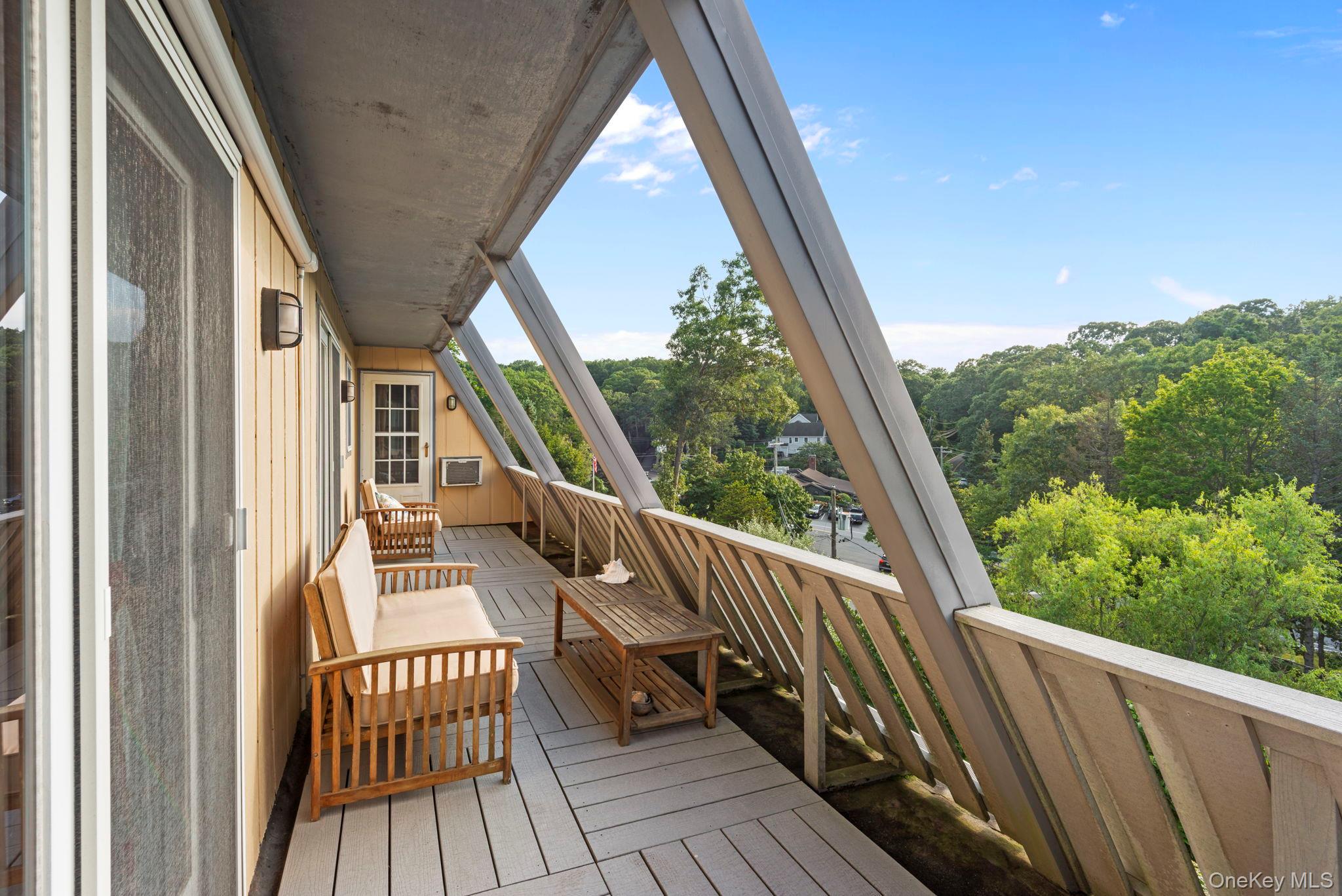 4 Hill Dale Avenue