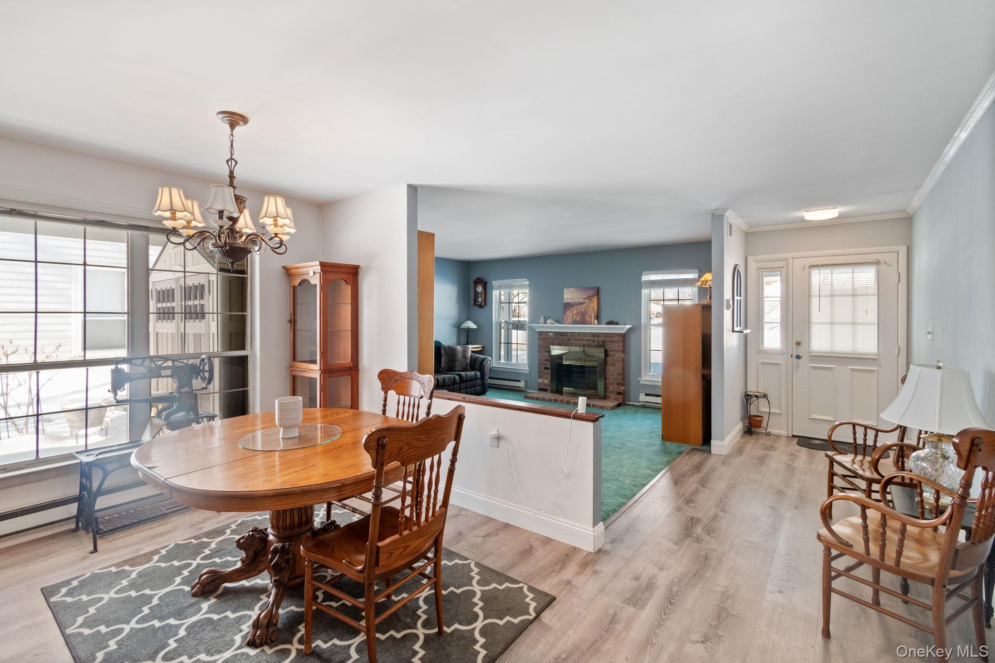 475 Stratford Lane