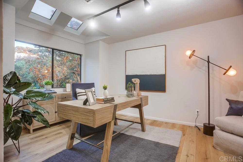 621 N Granados Avenue