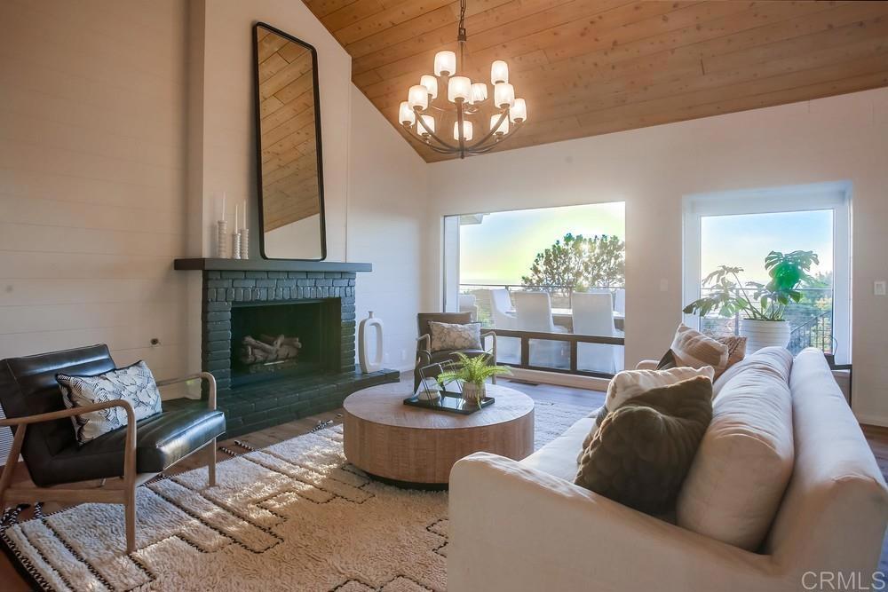 621 N Granados Avenue