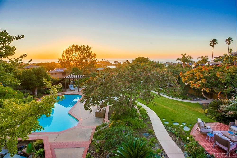 621 N Granados Avenue