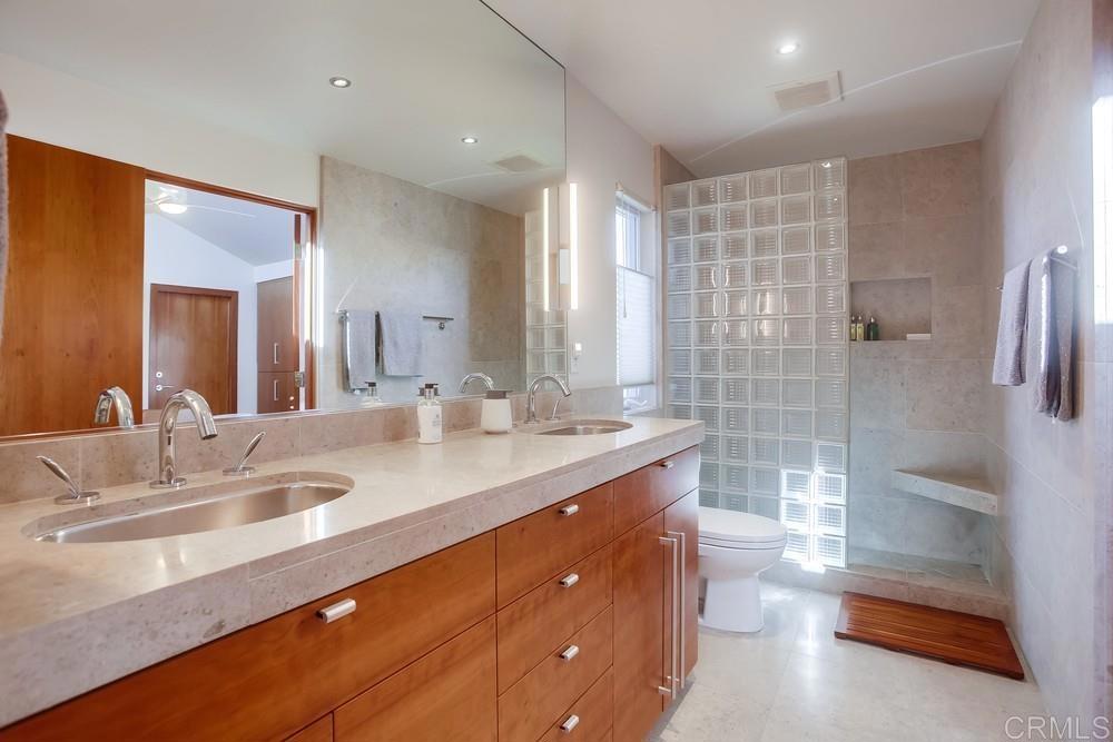 211 S Helix Avenue 54