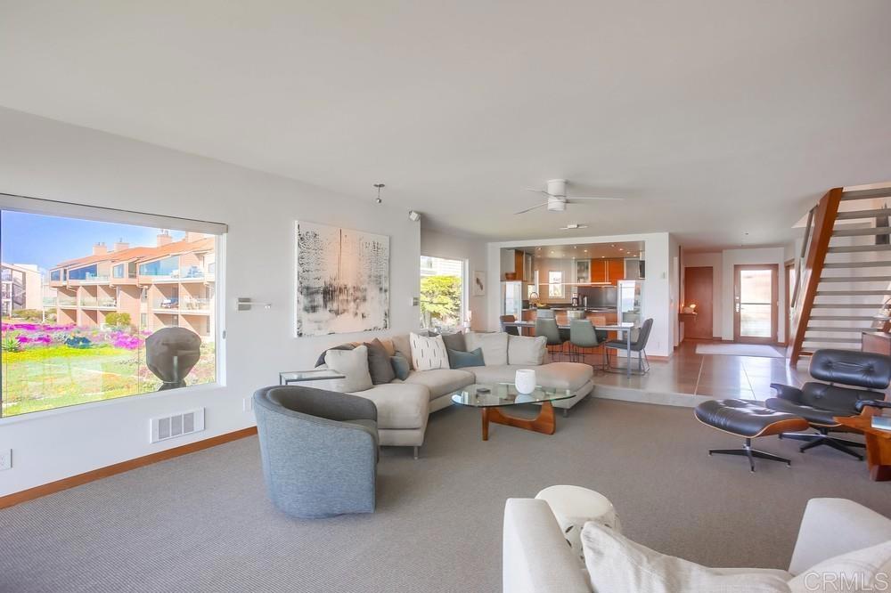 211 S Helix Avenue 54