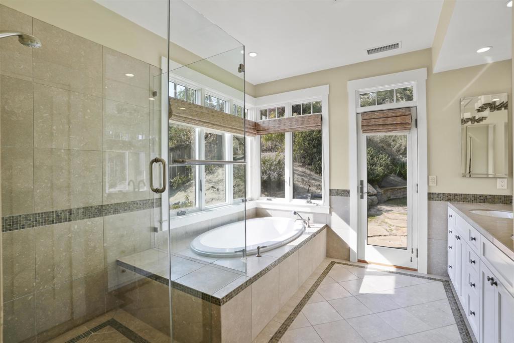 401 Glencrest