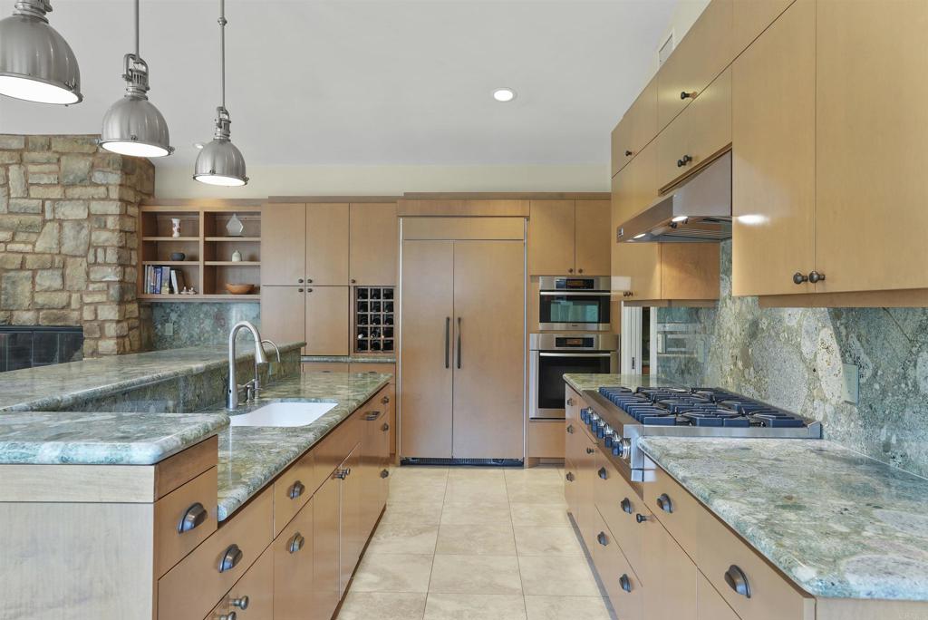 401 Glencrest