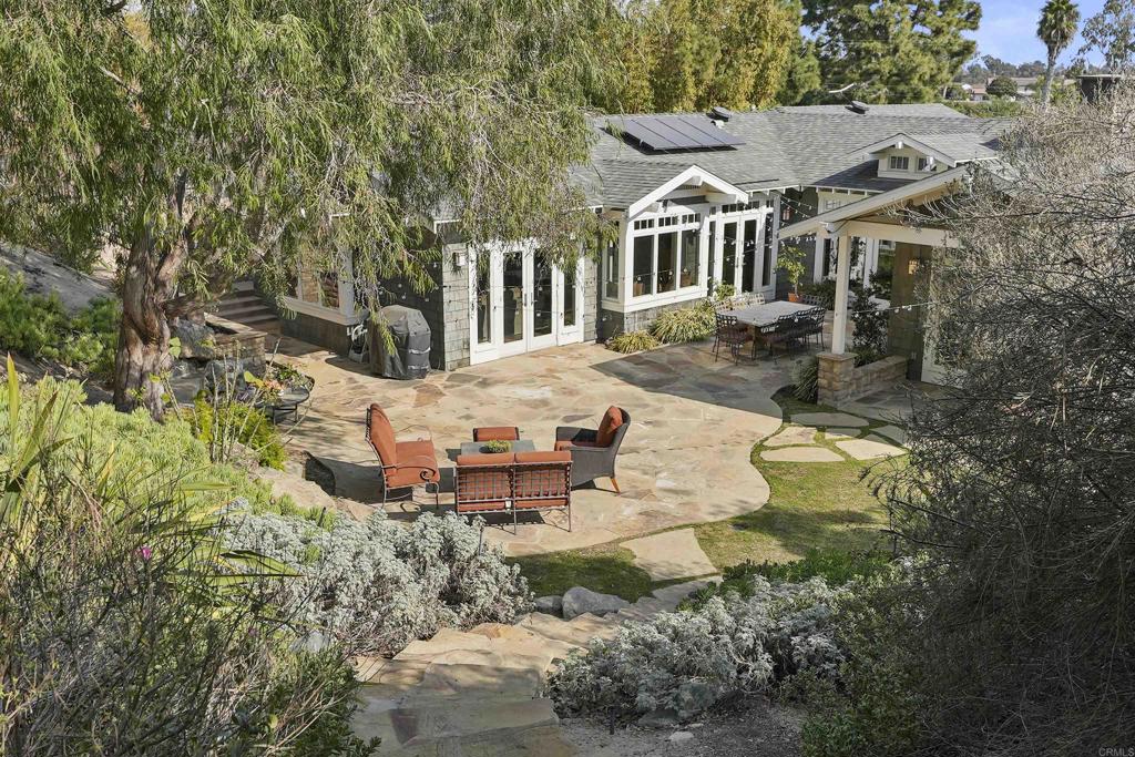 401 Glencrest
