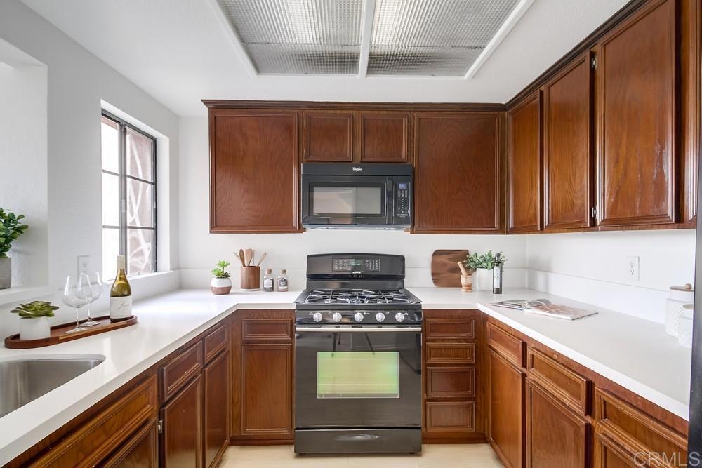 6838 Camino Berdecio