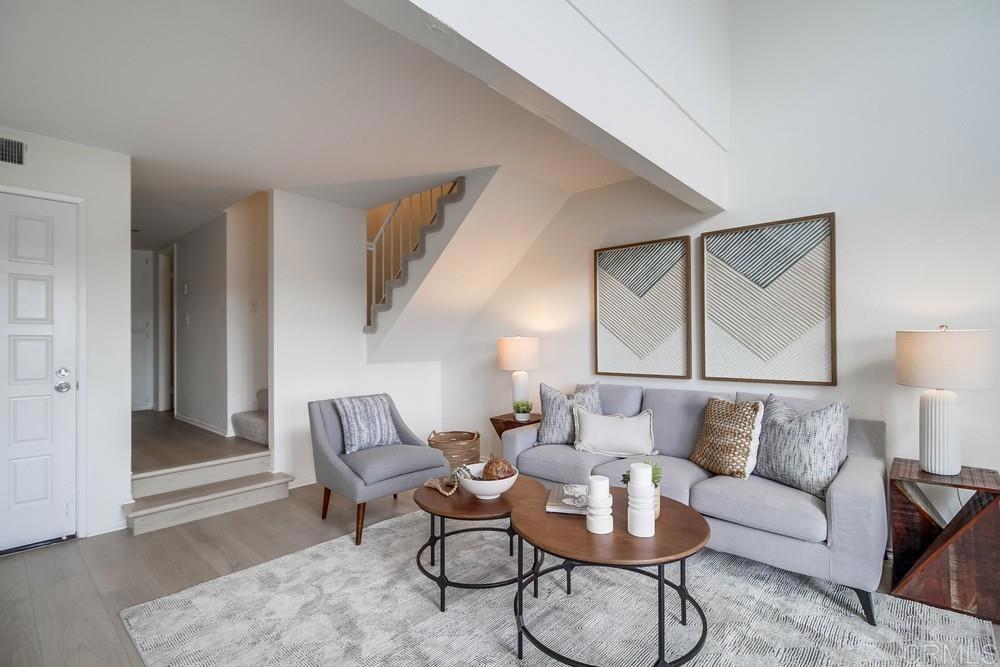 6838 Camino Berdecio