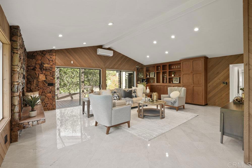 1520 Via Rancho Parkway