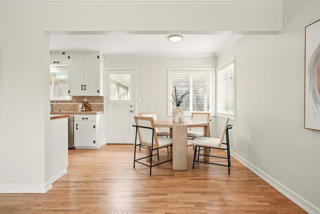 1927 Edinburg Avenue