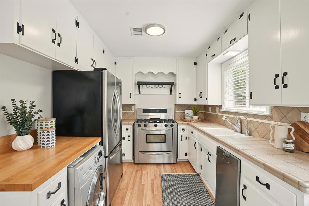 1927 Edinburg Avenue