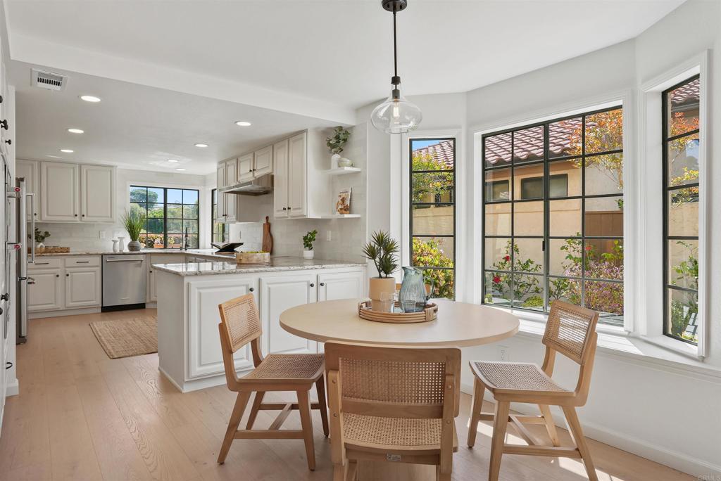 1240 Ladera Linda