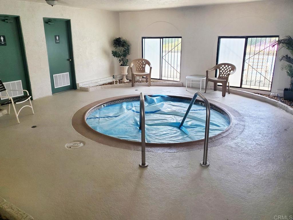 909 Richland Rd #124