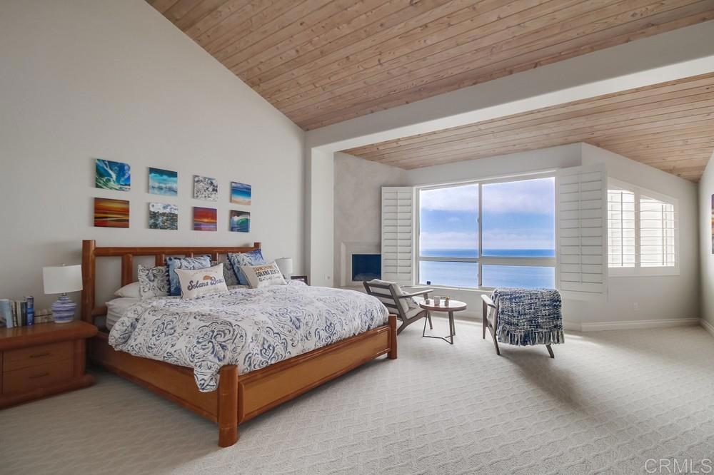 135 S Sierra Avenue 33