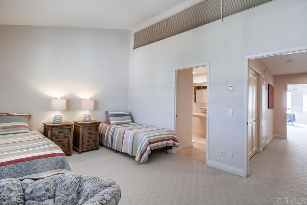 135 S Sierra Avenue 33