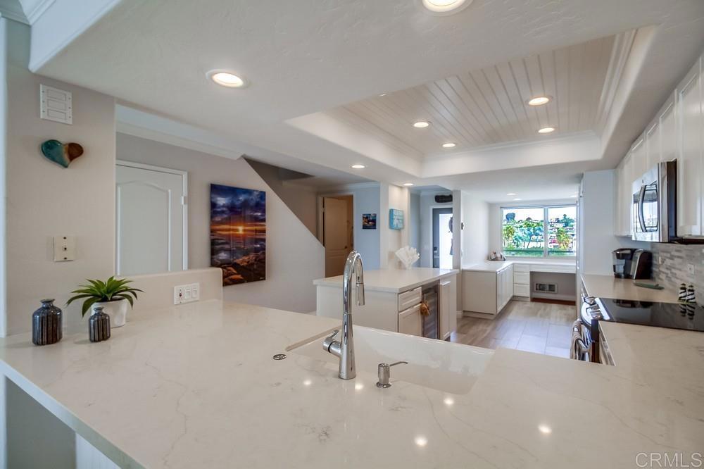 135 S Sierra Avenue 33