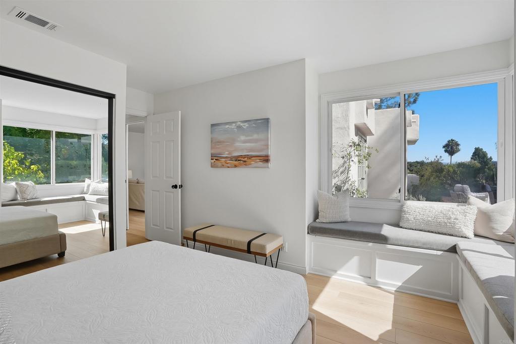 2206 Running Spring Place