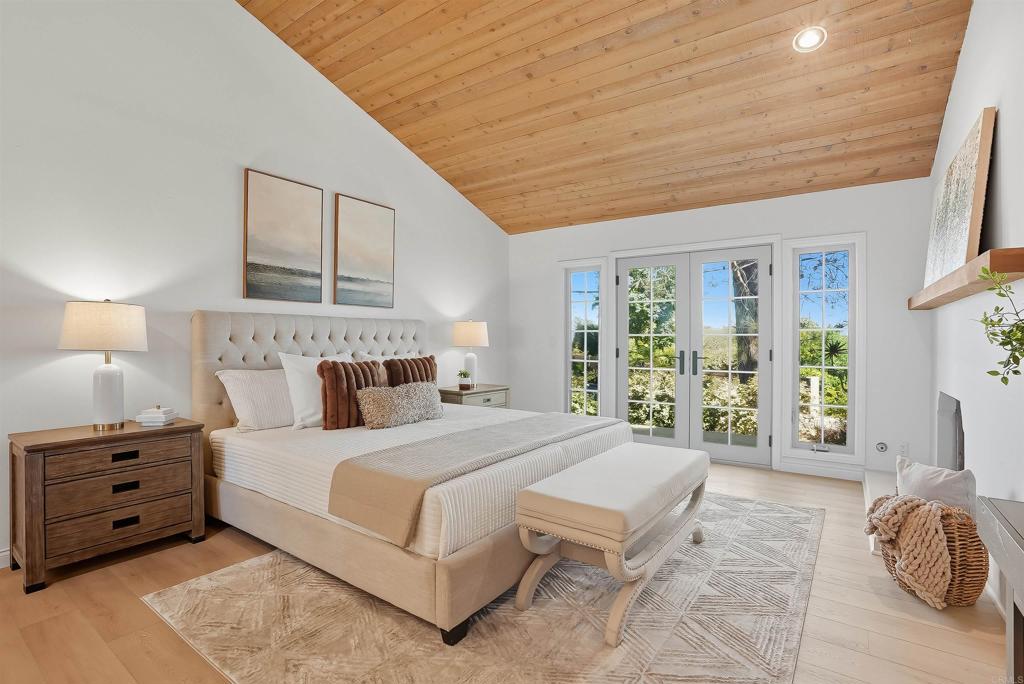 2206 Running Spring Place