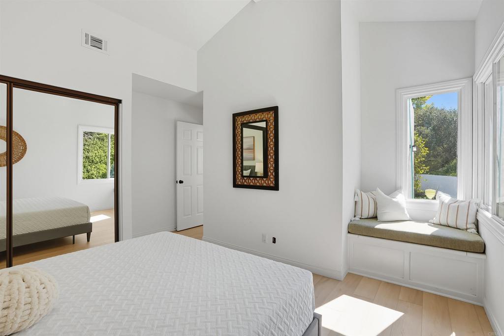 2206 Running Spring Place