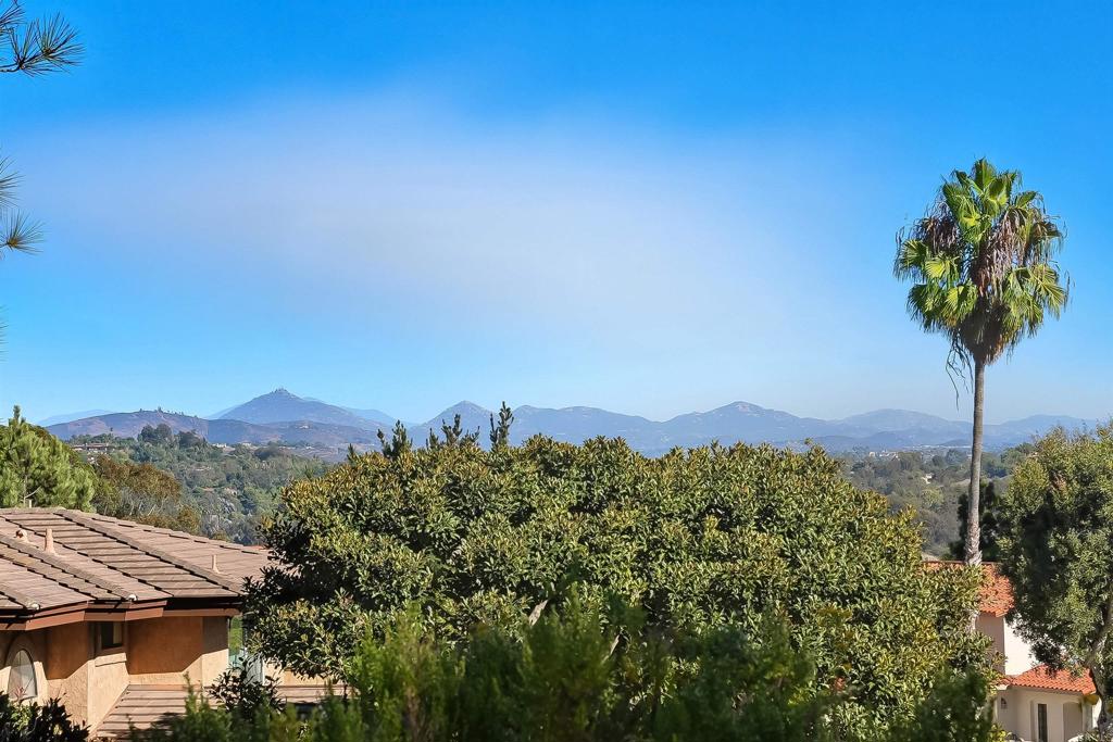 2206 Running Spring Place