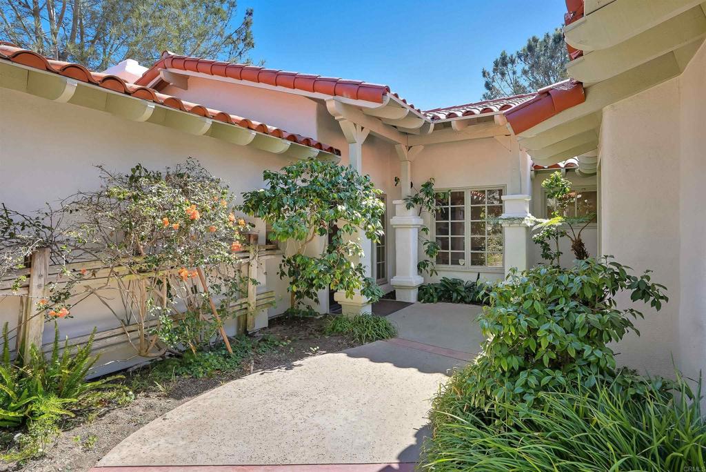 2206 Running Spring Place